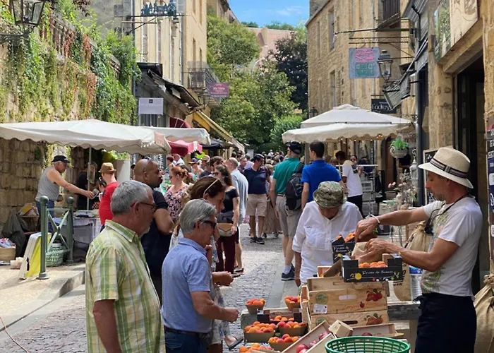 La Parenthese Сарла-ла-Канеда